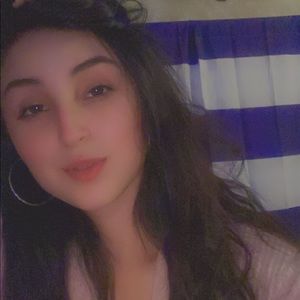 Meet your Posher, Kassandra